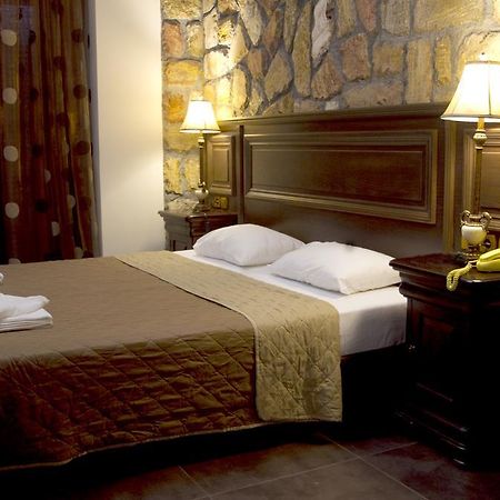 Iris Spa Loutra Edipsou  Kamer foto