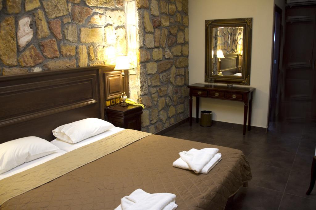 Iris Spa Loutra Edipsou  Kamer foto