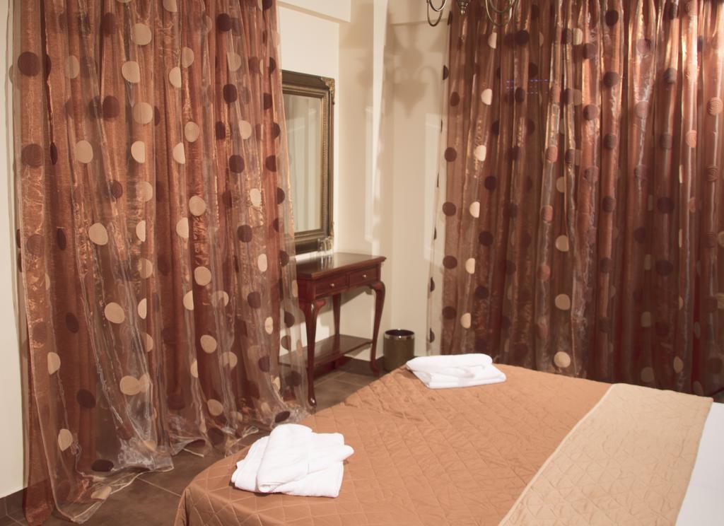 Iris Spa Loutra Edipsou  Kamer foto