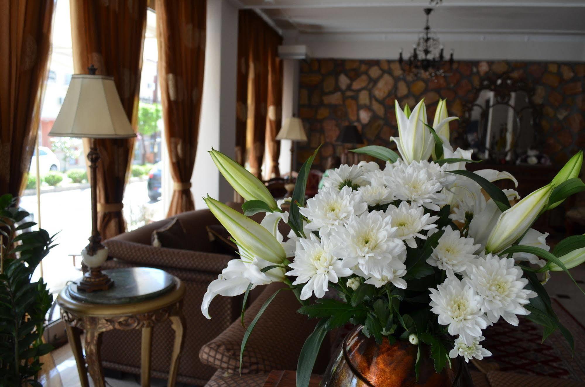 Iris Spa Loutra Edipsou  Buitenkant foto